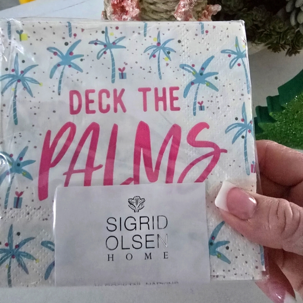 Deck the Palms NAPKINS.#40 NEW